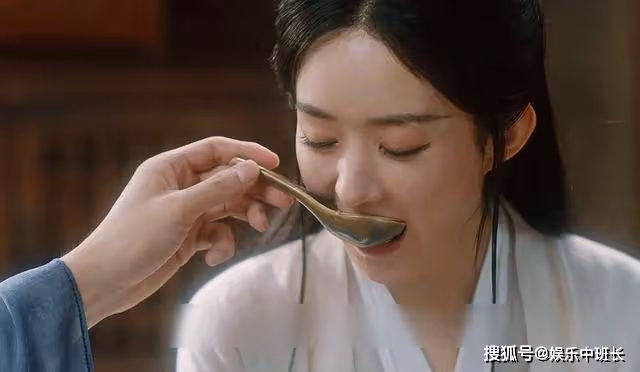 《與鳳行》女兒是意外!無視親情的鳳來,自始至終在意的只有琉羽