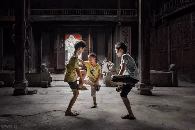 我發現，一個孩子是否懂事和出息，跟讀什麼學校受什麼教育無關