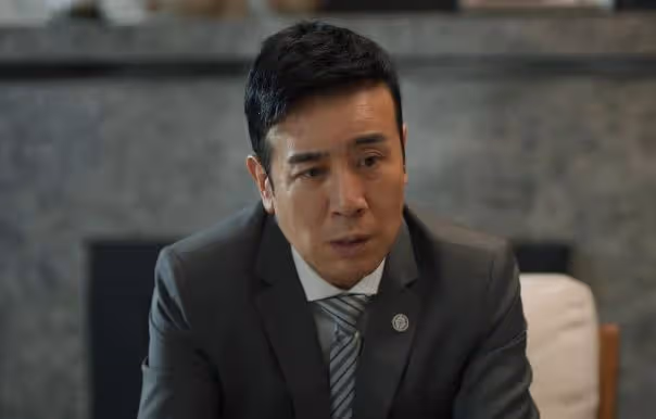 難怪《城中之城》會大火！演員學歷一個比一個狠，王驍更讓人意外