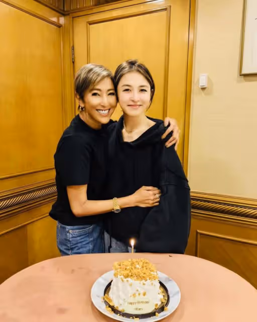 上山詩納女兒27歲生日，張智霖袁詠儀參加派對，劉嘉玲送祝福