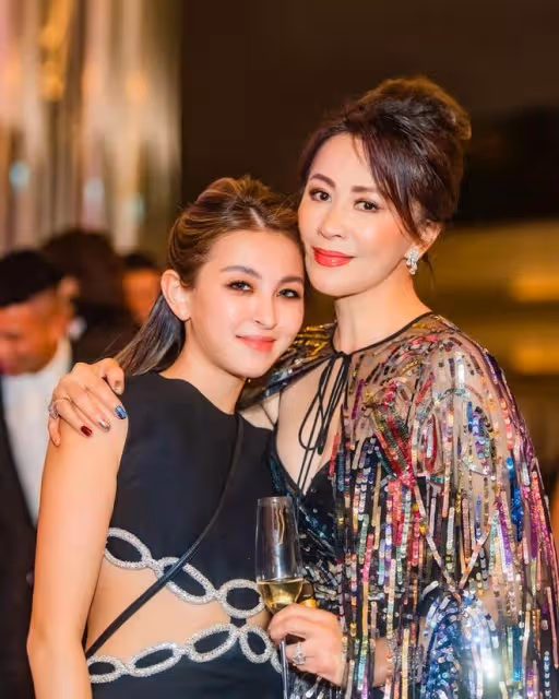 上山詩納女兒27歲生日，張智霖袁詠儀參加派對，劉嘉玲送祝福