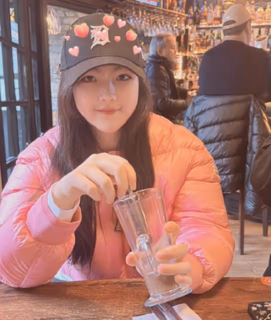 李湘變瘦了，陪王詩齡蘇格蘭度假，和王岳倫在一起畫面很溫馨