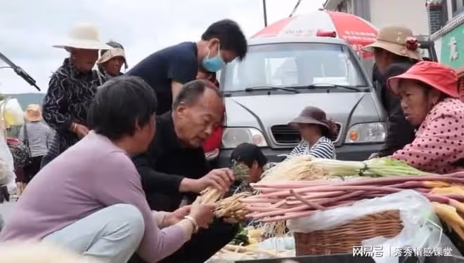 借給二姨300元3年未還，趕集看到二姨在賣菜，吵了起來