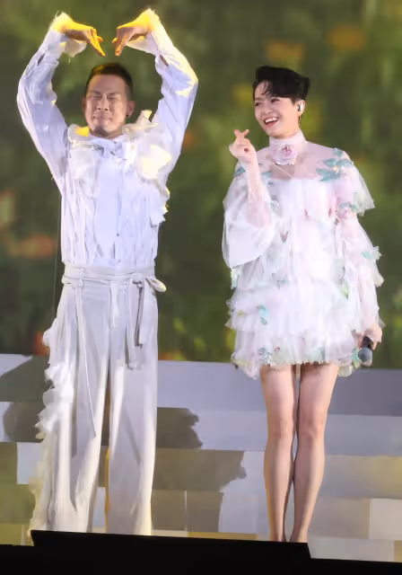 四大玉女歌手罕見同框小巨蛋 49歲楊采妮美成這樣！