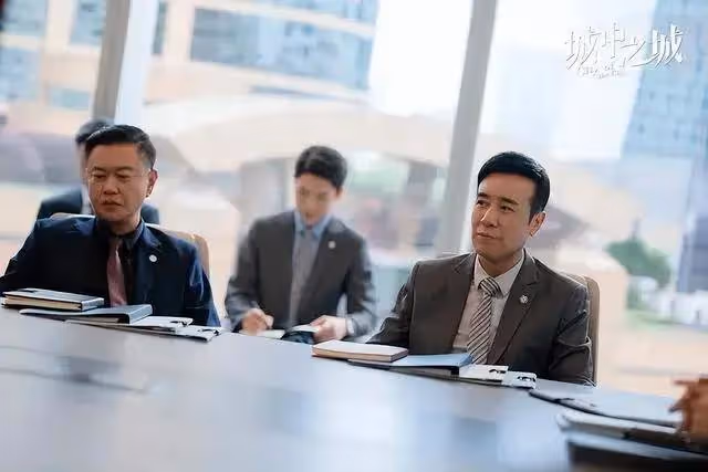 被罵不配給《半澤直樹》提鞋？《城中之城》太緩慢不狠辣
