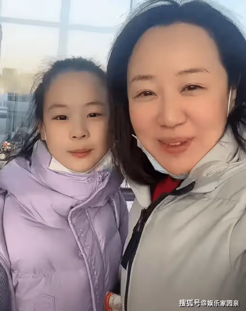 42歲關凌輔導一兒一女寫作業被氣進醫院：心口絞痛，喘不上氣