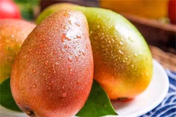 芒果是熱性還是涼性?芒果有什麼好處?吃多了會怎樣?