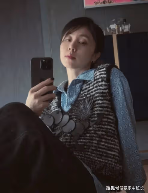 孫莉曬三個孩子:18歲黃多多彈鋼琴側顏好美,小兒子似翻版黃磊