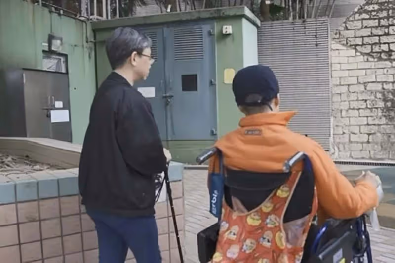 TVB配角演員患漸凍人症,病情惡化半身癱瘓,沒錢治病靠好友救濟