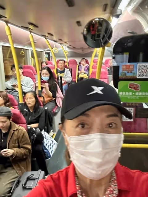 TVB金牌綠葉原來是「富婆」,收藏價值上百萬手袋,依然搭小巴出行