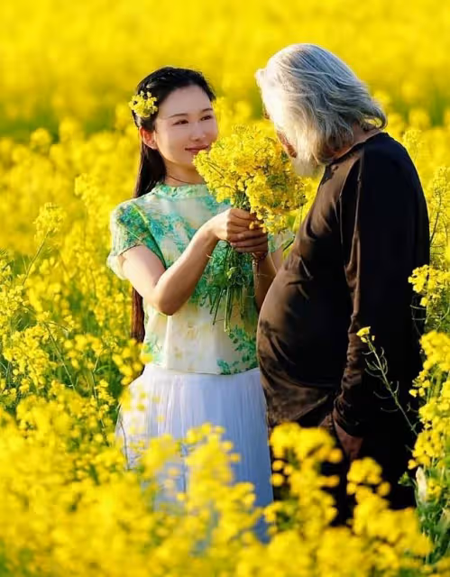 72張紀中陪孕妻產檢,四胎寶寶非常健康,老父親聽到胎心感動落淚