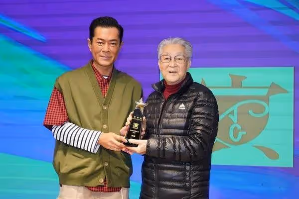 TVB主持人患癌五次化療無效,獲演藝人協會支援,做電療超痛苦想喊救命