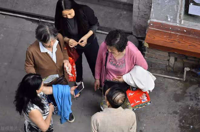 那些被兒女嫌棄的老人，大多不是因為生病和沒錢，而是這4個原因