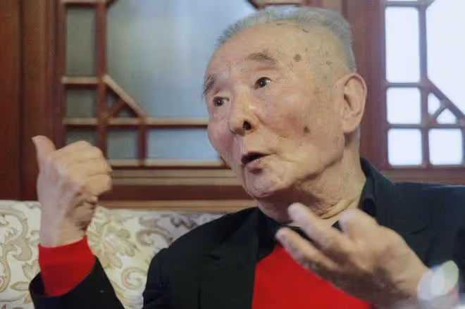 相聲泰斗落幕，陳湧泉先生離世引發圈內外深情緬懷
