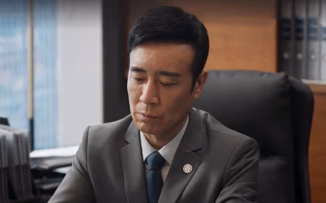 城中之城：直到趙輝和苗徹反目，陶無忌才發現，趙輝離入獄不遠了