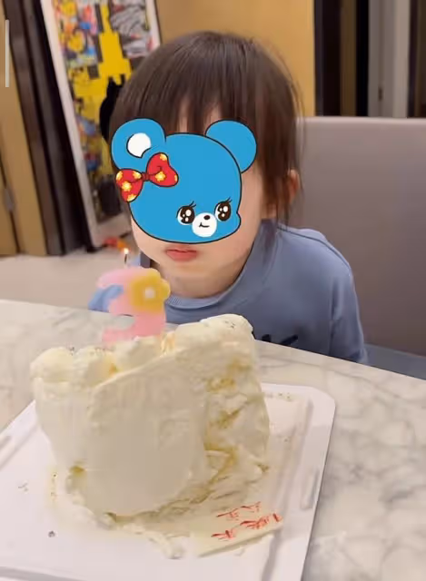 杜淳夫婦曬全家福為女兒慶生，3歲小蛋餃像爸又像媽，顏值超高