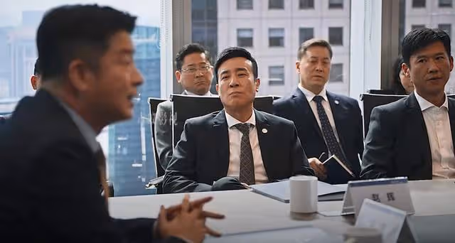 城中之城:趙輝行長事業受挫,被打壓針對,直接黑化違規放貸