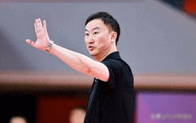 央視直播！青島虐廣州，楊瀚森虐菜引關注，京滬對決看大王爆發