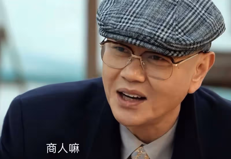 借著於和偉的「東風」,54歲的馮嘉怡終於火了,只是晚了18年