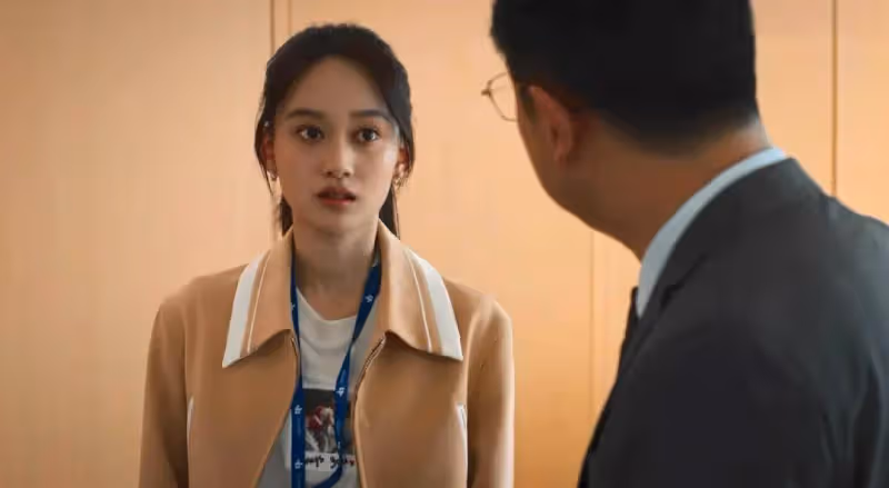 《城中之城》:看懂了田曉慧投靠吳顯龍,才明白沈婧偷雞不成蝕把米