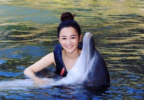 自曝被圈養7年,被吳秀波夫婦送進監獄,陳昱霖今在獄中怎樣了?
