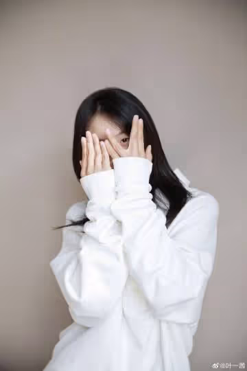 田亮葉一茜為女兒慶生，風一樣的女子已經16歲了，森碟越長越漂亮