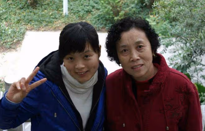 婆婆催生，懷孕又訂下AA制，妻子不哭不鬧，兒子把母親送出家門
