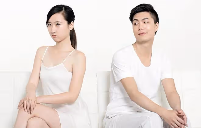 女性面對來自上司的性騷擾會有兩種選擇:是要生活還是要尊嚴?
