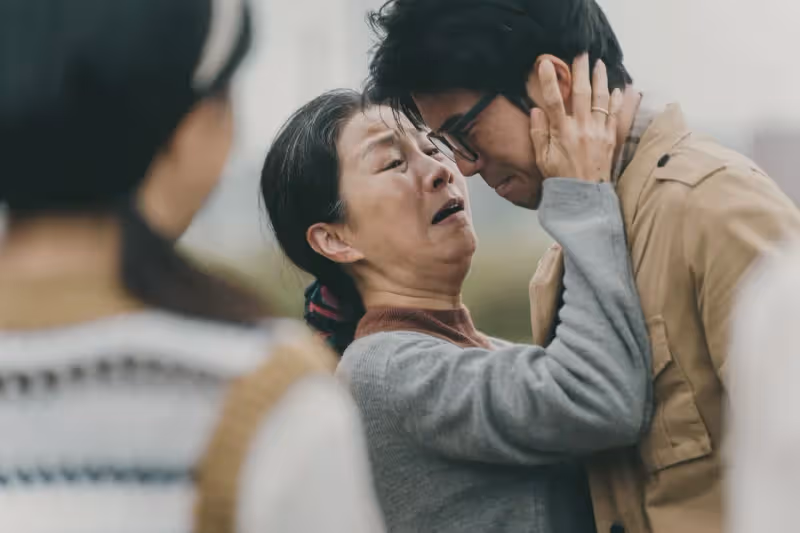 張耀仁、吳子霏無預警接招　導演走近蹲下：這邊加一個吻可以嗎