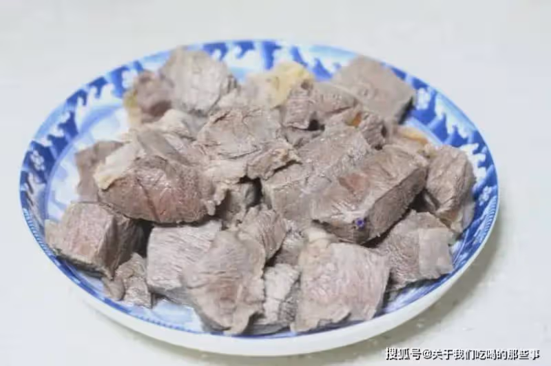燉牛肉時,牢記「2放3不放」,牛肉軟爛入味不腥不柴,越吃越解饞