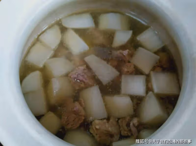 燉牛肉時,牢記「2放3不放」,牛肉軟爛入味不腥不柴,越吃越解饞