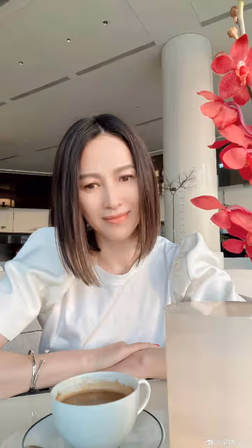 TVB前知名女星罕見亮相！大小眼情況嚴重，曾拍攝燒傷要植皮