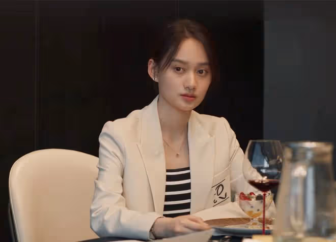 《城中之城》直到鋃鐺入獄，田曉慧都沒發現，小飛總和沈婧有多狠