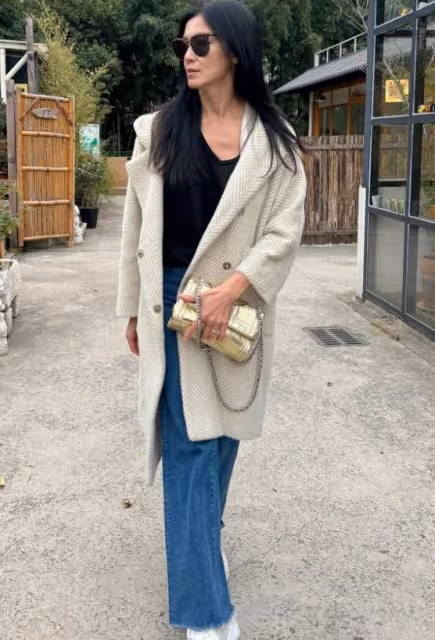 48歲林熙蕾狀態超好，和同齡閨蜜林心如保持身材，兩人氣質相當