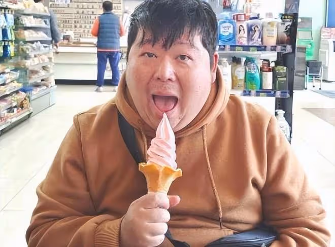 演員陳俊甫猝死離世，年僅38歲，生前大吃大喝引發肥胖病症