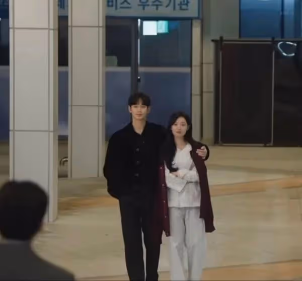 雷/金秀賢《淚之女王》1人2角「細節藏在手上」! 觀眾全驚嘆