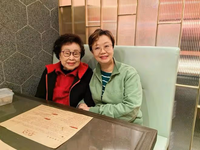 擔心!92歲TVB資深演員家中暈倒,幸被工人及時發現入院治療