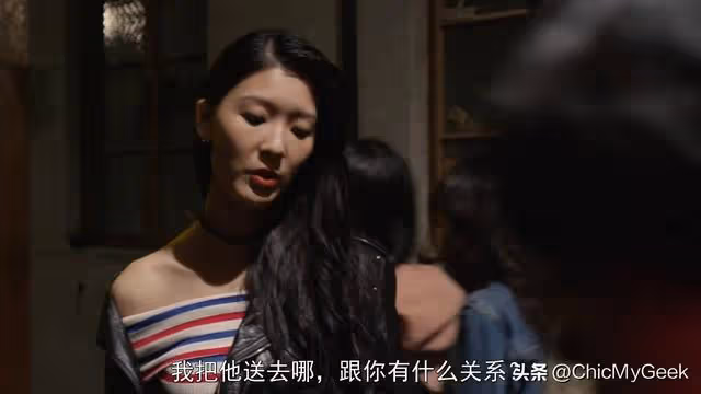 當年大家只看到她的胸，如今她是金像影后！