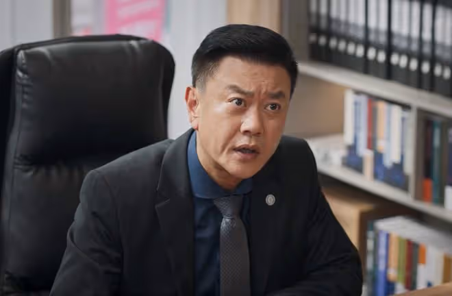 《城中之城》一張照片算計四個人，趙輝心狠手辣，李森的噩夢來了