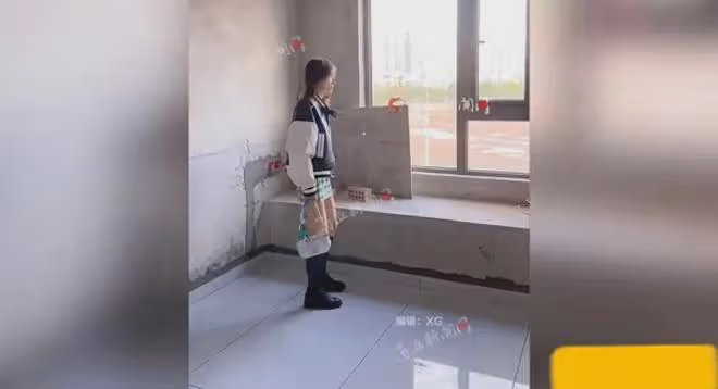 婆婆買房給小姑子留房間,小姑子興奮比劃兒媳不解:明明都嫁人了