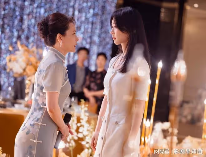 《承歡記》麥承歡的荒唐訂婚宴,中式恐怖外加珍珠細節,太扎心了