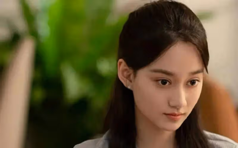 《城中之城》：最有野心的女人，手握一張王牌，妄圖拿下三位大佬