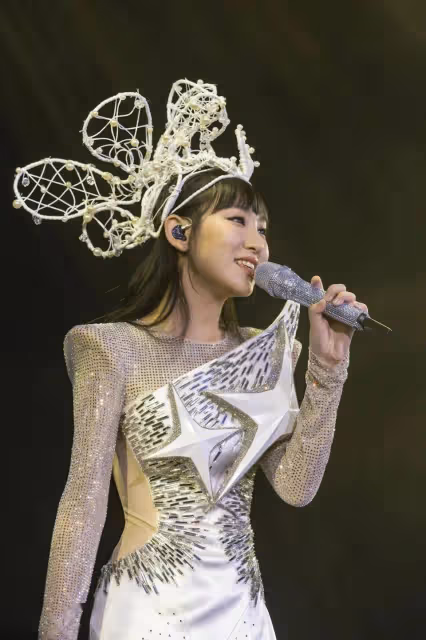 TVB女星演唱會尾場三度落淚!嘉賓任賢齊直呼:她是未來天后