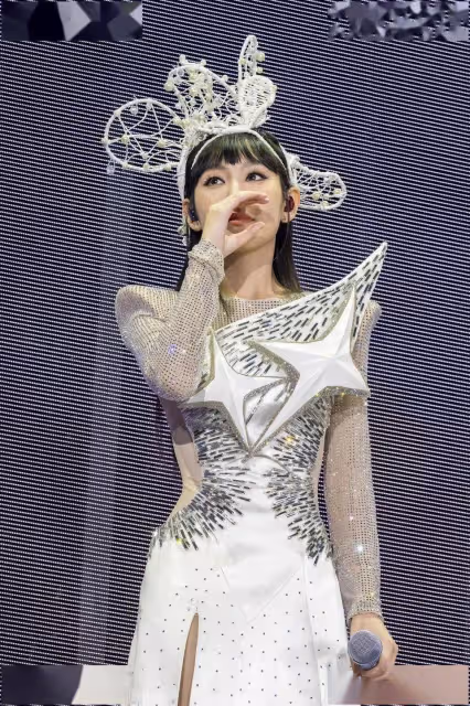 TVB女星演唱會尾場三度落淚!嘉賓任賢齊直呼:她是未來天后