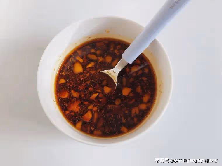 飯店泡腐竹的「3個妙招」,10分鐘完全泡發,柔軟不夾生,太實用了