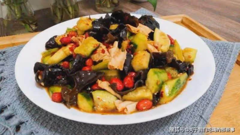 飯店泡腐竹的「3個妙招」,10分鐘完全泡發,柔軟不夾生,太實用了