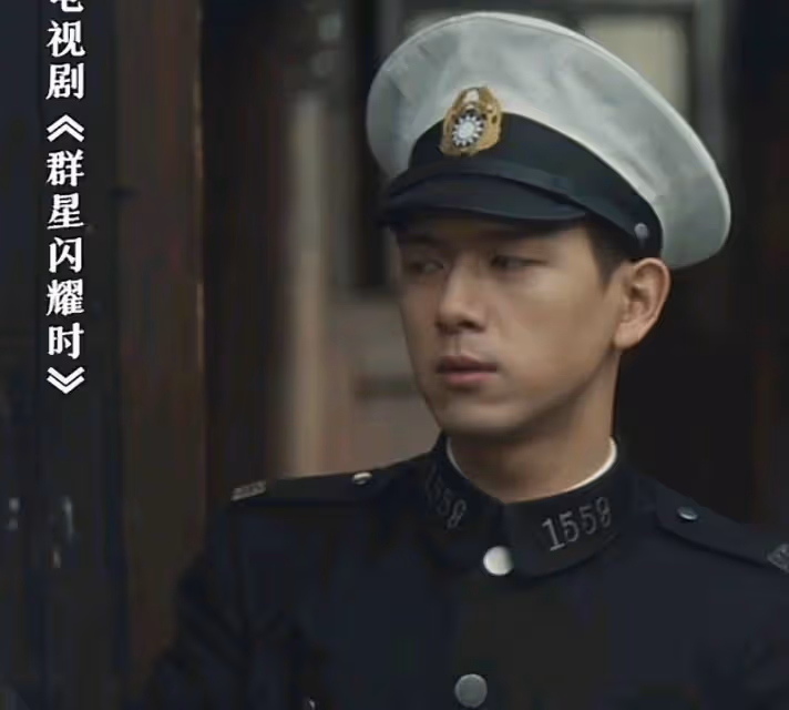 《群星閃耀時》：一臉苦相卻要演「第一美男」，誰的審美出了問題