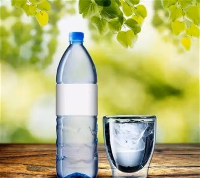 礦泉水和純凈水有什麼區別?礦泉水和純凈水哪個更健康?更營養?