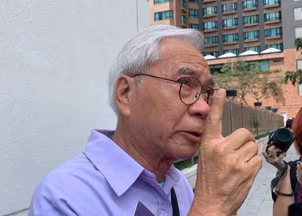 TVB知名老戲骨小36歲未婚妻被控6項罪行,庭外痛哭,表示將不離不棄