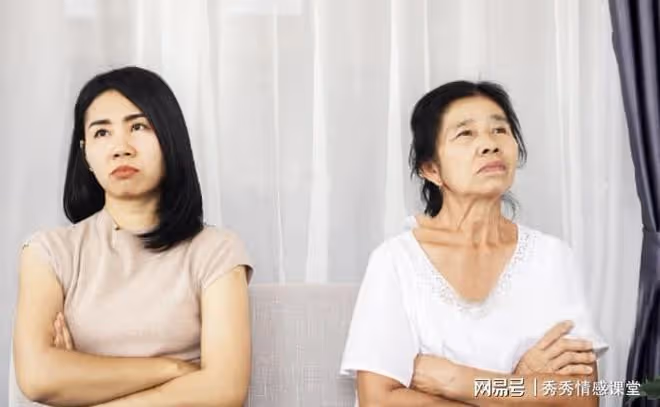 去給兒子送15萬拆遷款,因吃幾個車厘子被兒媳訓斥,我轉身回家